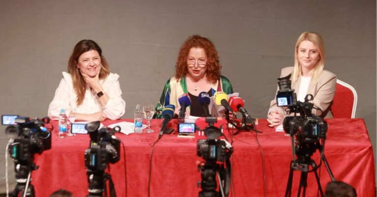 ispod povrsine 27. teatar fest