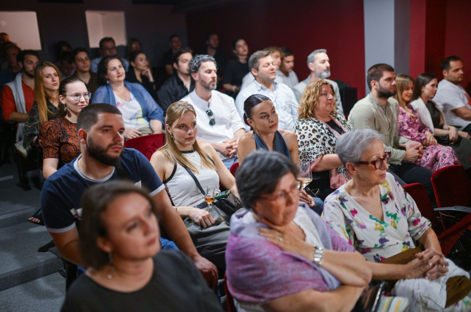 bolivud okrugli sto teatar fest2