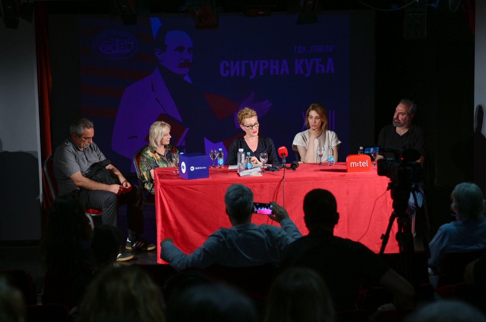 sigurna kuca okrugli sto1
